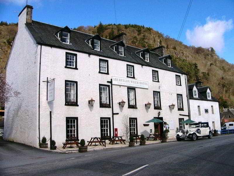 The Weem Inn Aberfeldy Bagian luar foto